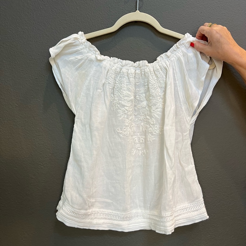 White Top - Hollister - Small